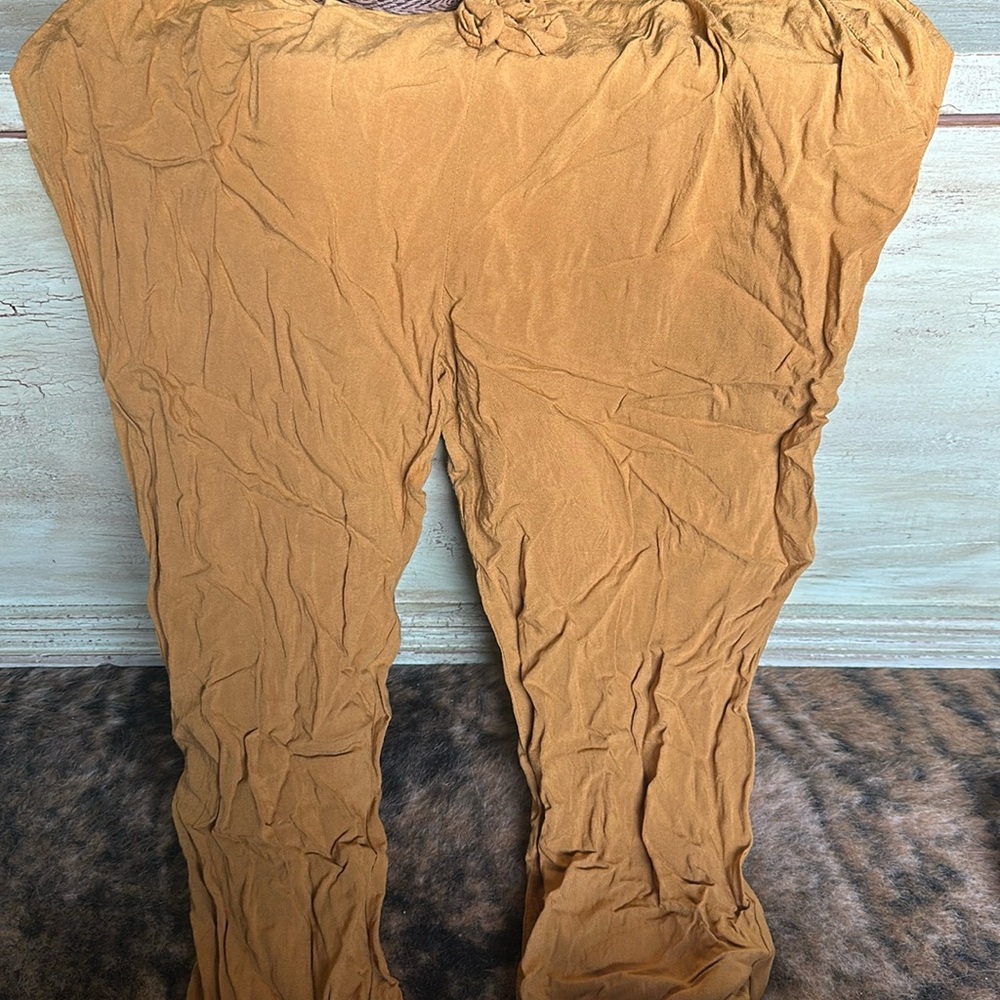Yellow high waisted pants size large barely worn good condition